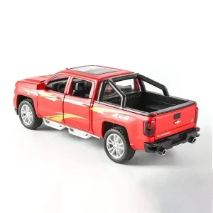 1:32 Scale Diecast Chevrolet Silverado V8-1